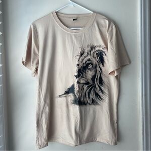 Lion Graphic T-Shirt